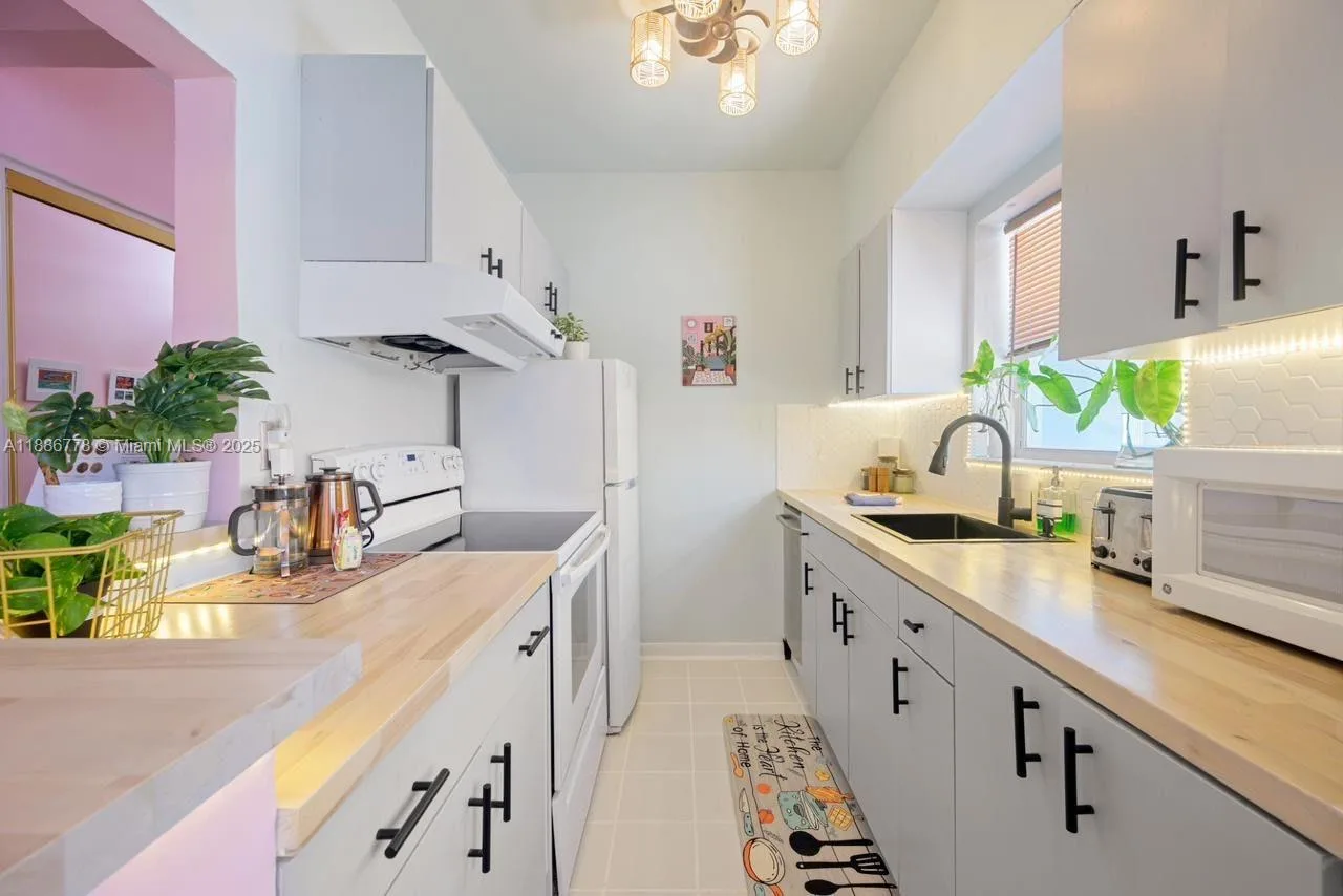 315 Van Buren St # 104B, Hollywood, FL 33019 photo 7
