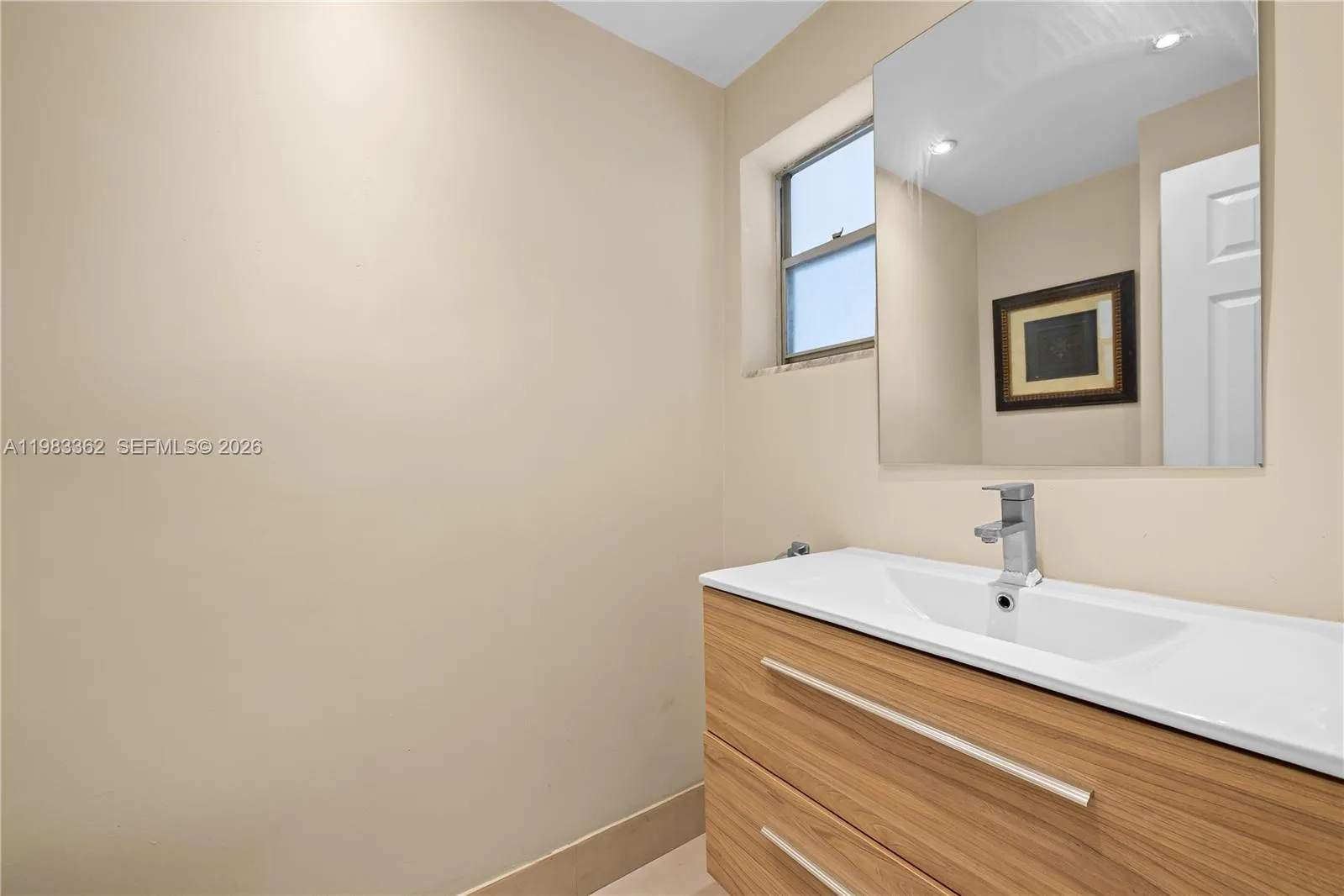 329 SE 3rd St # 103S, Hallandale Beach, FL 33009 photo 11