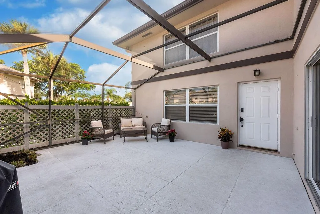 38 Essex Court # D, Royal Palm Beach, FL 33411 photo 5