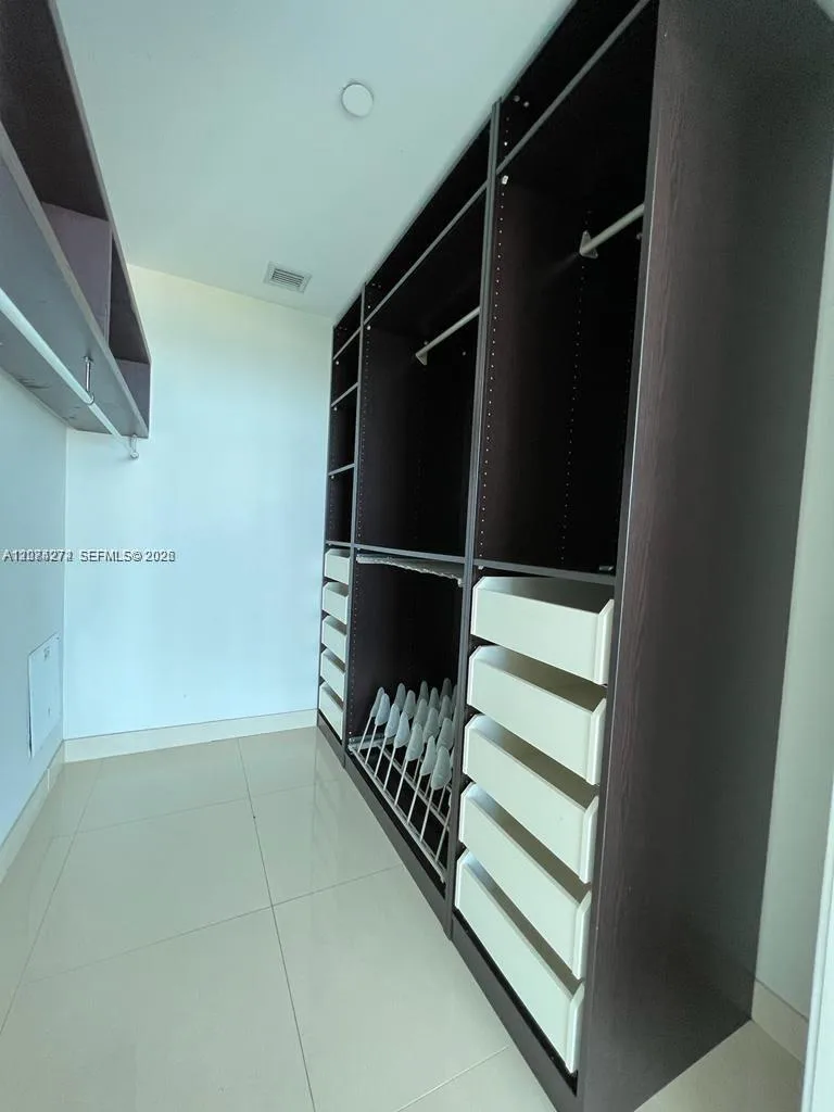 888 Biscayne Blvd # 3110, Miami, FL 33132 photo 11