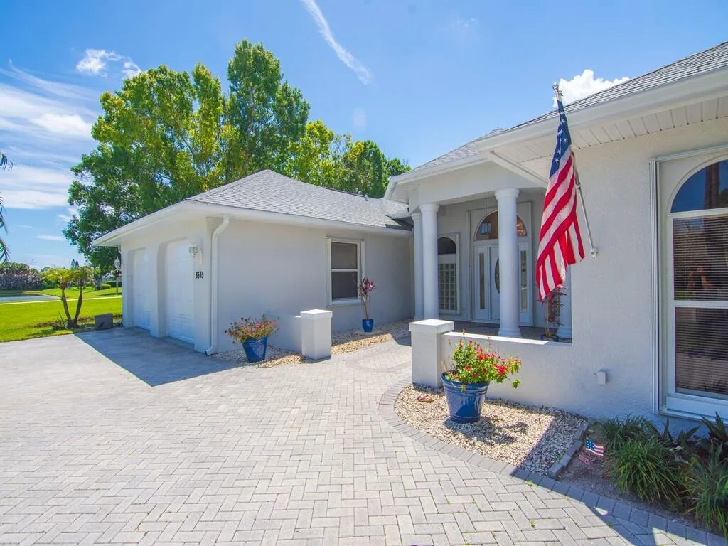 6535 35th Place, Vero Beach, FL 32966 photo 2