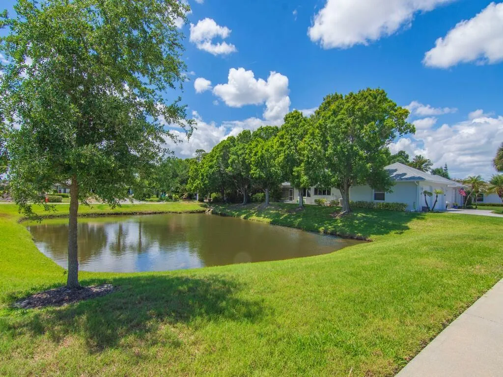 6535 35th Place, Vero Beach, FL 32966 photo 5