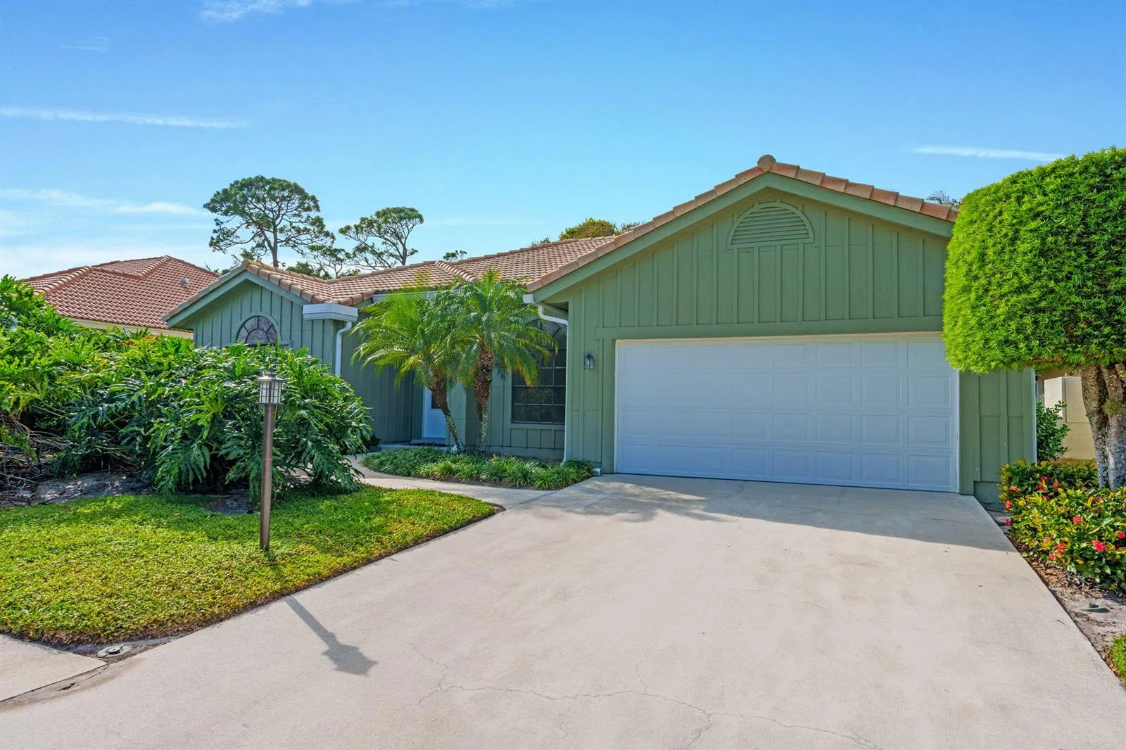 9055 Cypress Hollow Drive, Palm Beach Gardens, FL 33418 photo 4