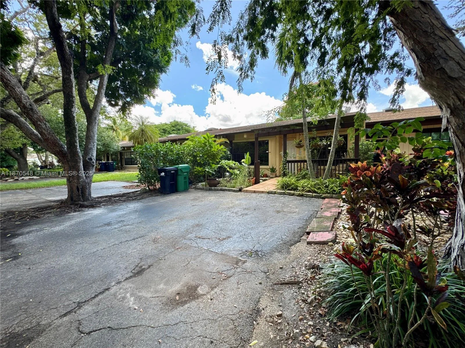13527 SW 101st Ln, Miami, FL 33186 photo 2