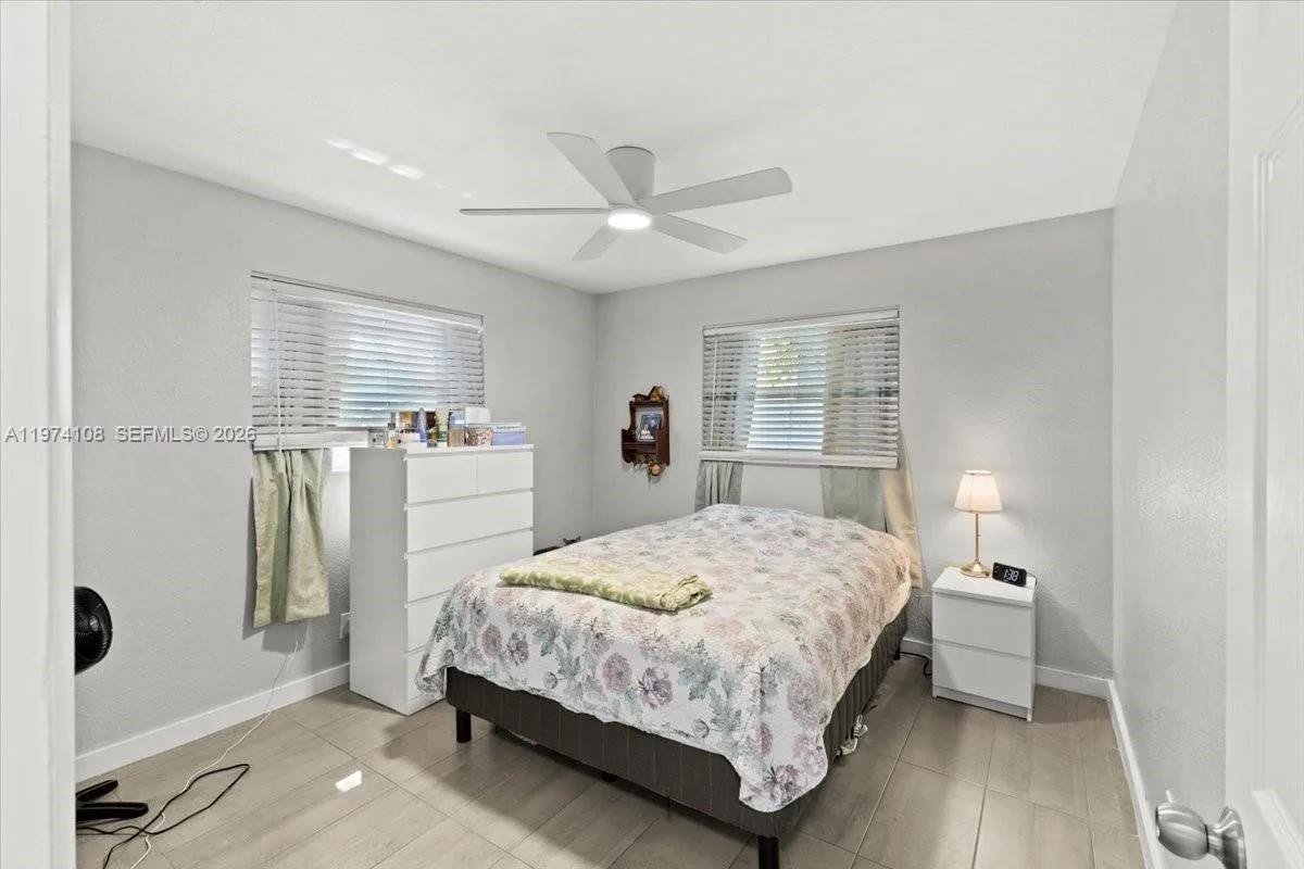 620 SW 10th St, Fort Lauderdale, FL 33315 photo 9