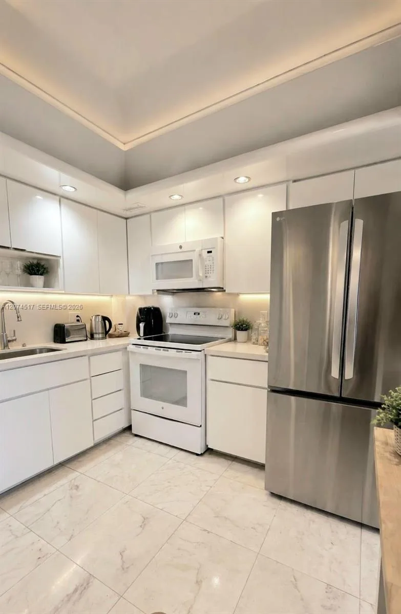 1985 S Ocean Dr # 17P, Hallandale Beach, FL 33009 photo 4