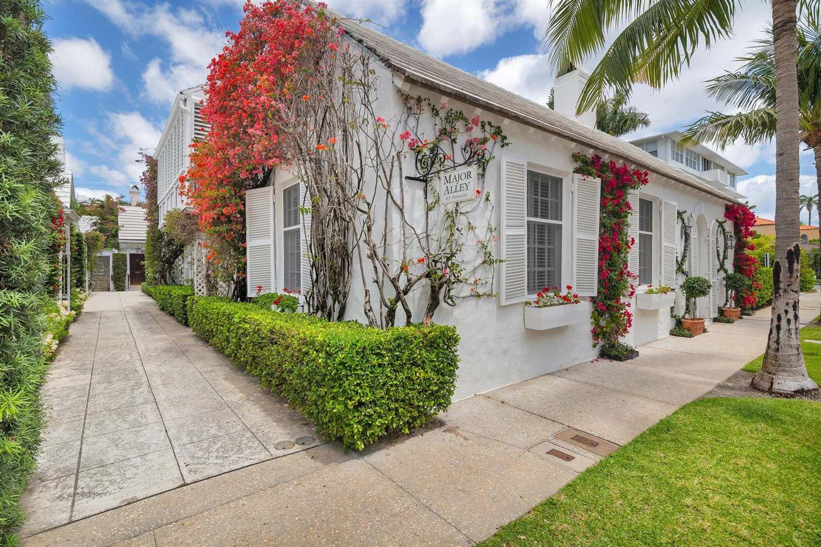 417 Peruvian Avenue # 1, Palm Beach, FL 33480 photo 2