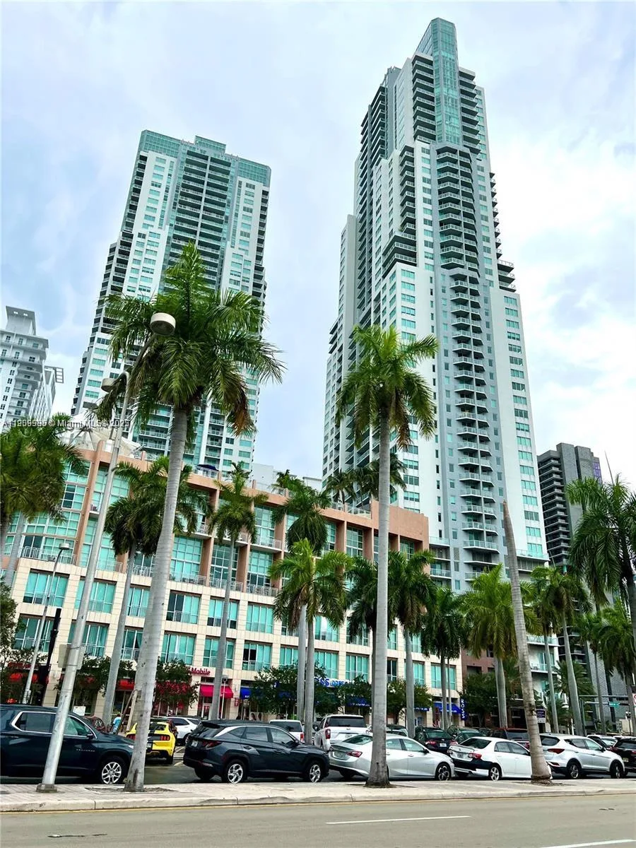 244 Biscayne Blvd # 348, Miami, FL 33132