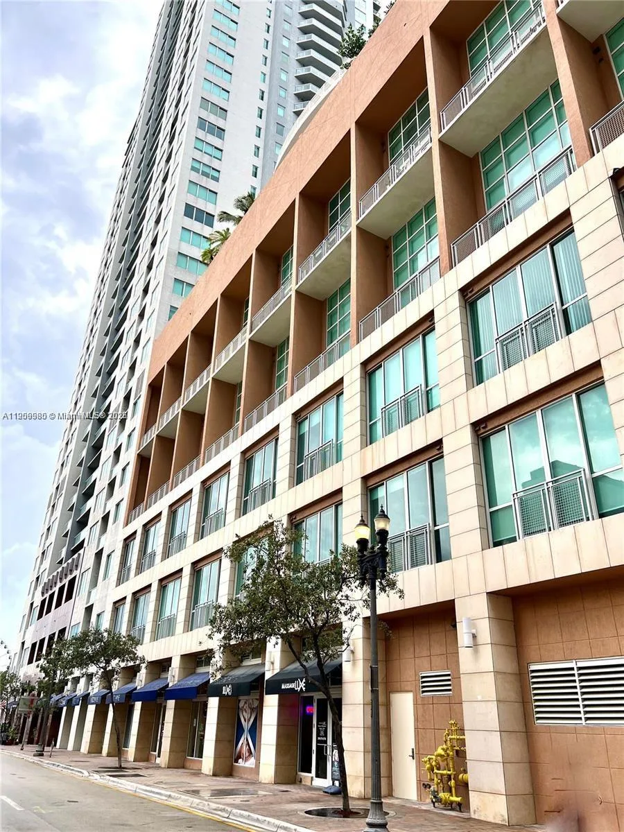 244 Biscayne Blvd # 348, Miami, FL 33132 photo 2
