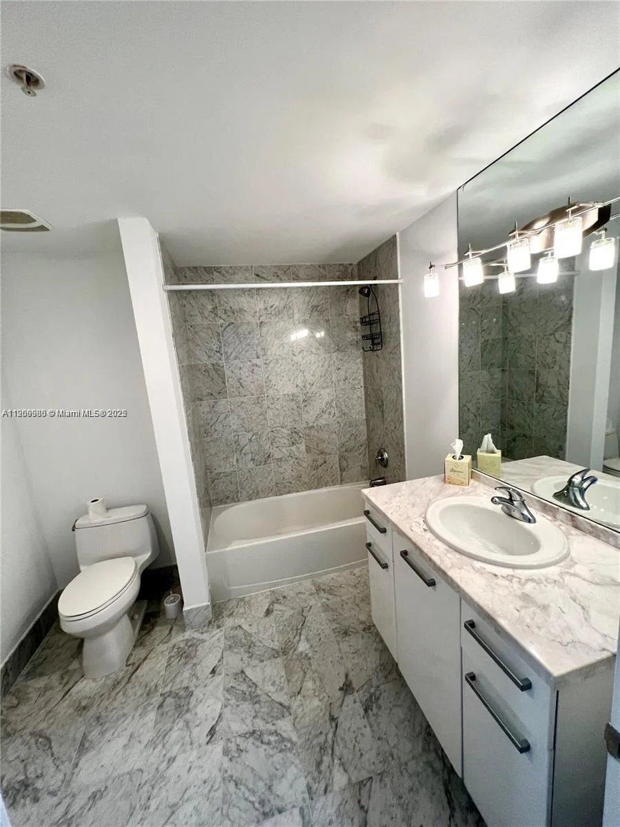 244 Biscayne Blvd # 348, Miami, FL 33132 photo 7