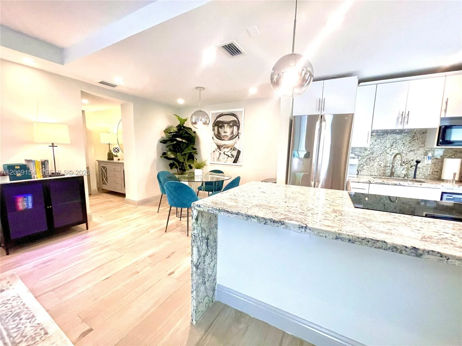 626 Meridian Ave # 1, Miami Beach, FL 33139 photo 4