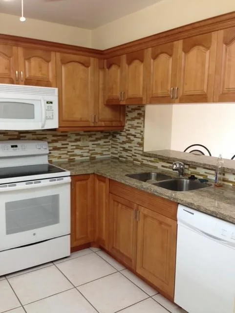 4100 N 58TH Avenue # 303, Hollywood, FL 33021