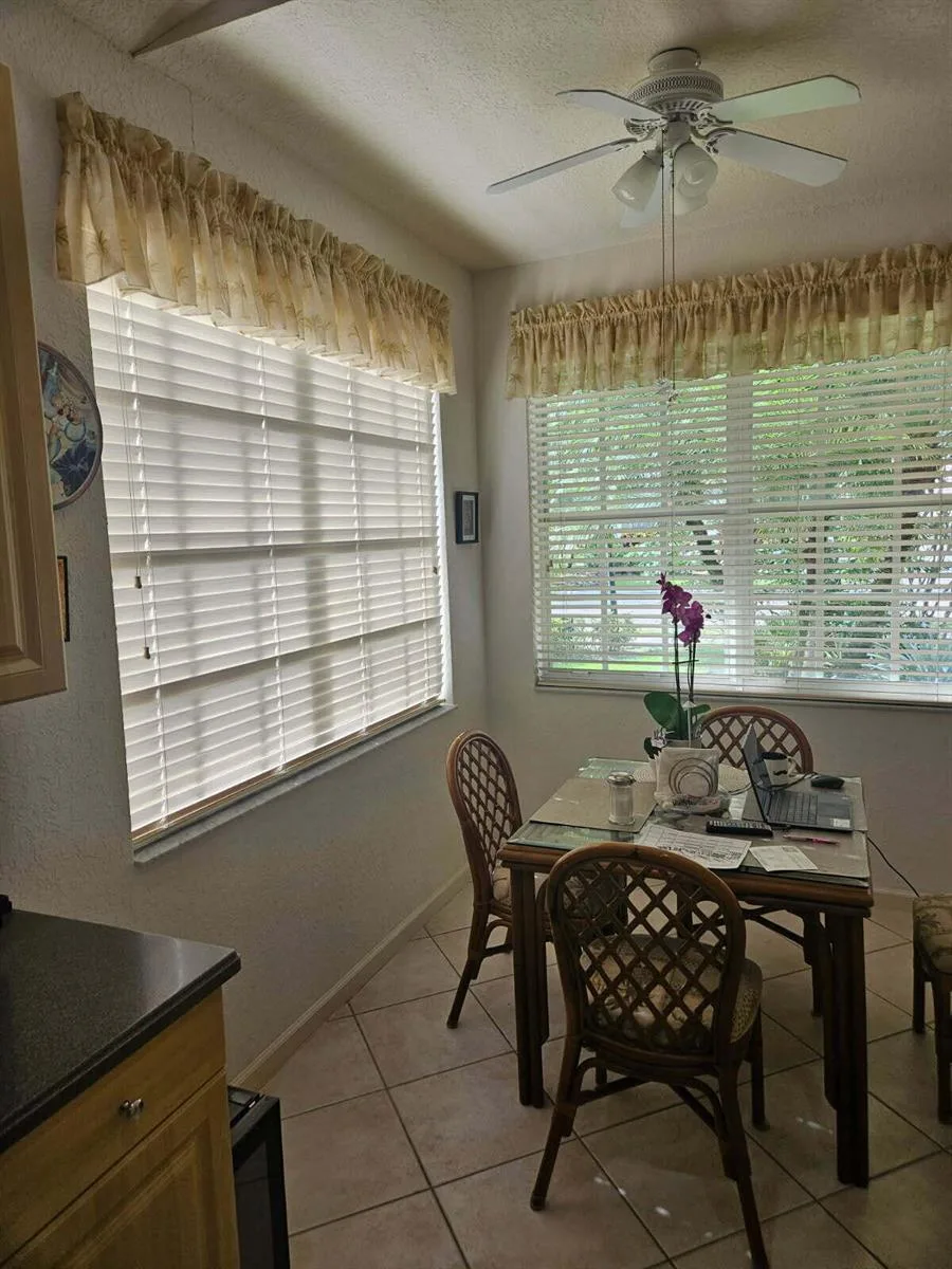 6037 Rossmoor Lakes Court, Boynton Beach, FL 33437 photo 10
