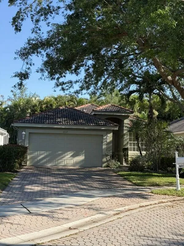 6037 Rossmoor Lakes Court, Boynton Beach, FL 33437 photo 9
