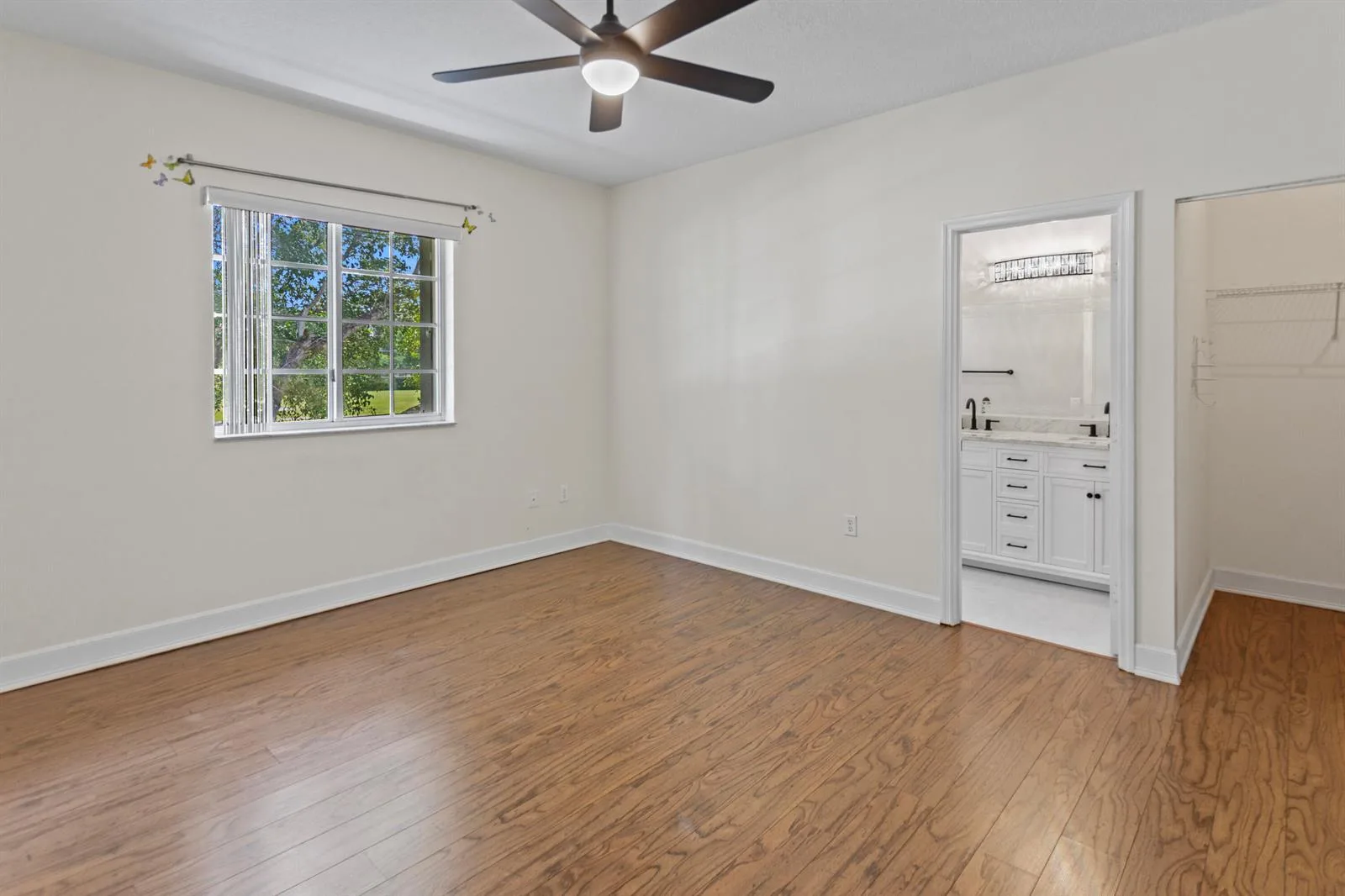 1216 NW 100TH Avenue, Pembroke Pines, FL 33024