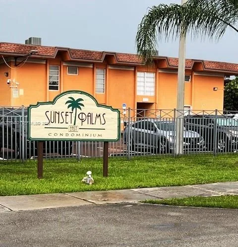9477 SW 76th St # O4, Miami, FL 33173