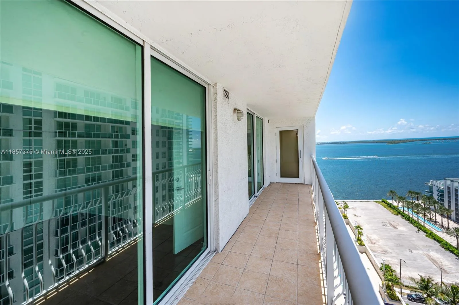 1200 Brickell Bay Dr # 2015, Miami, FL 33131 photo 3