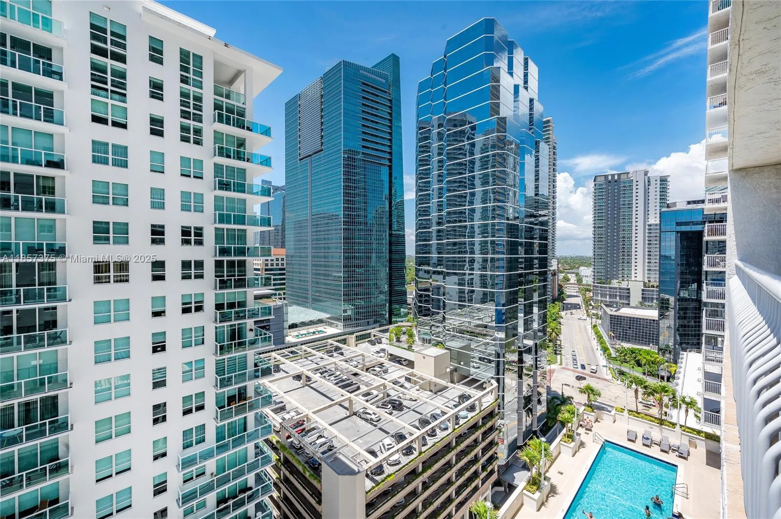 1200 Brickell Bay Dr # 2015, Miami, FL 33131 photo 6