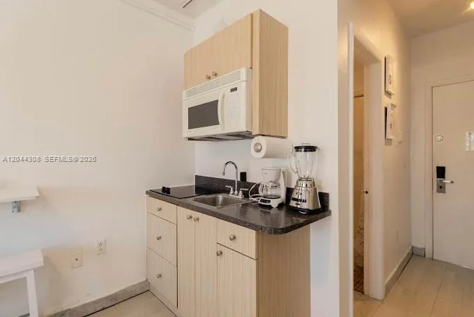 763 Pennsylvania Ave # 103, Miami Beach, FL 33139 photo 10