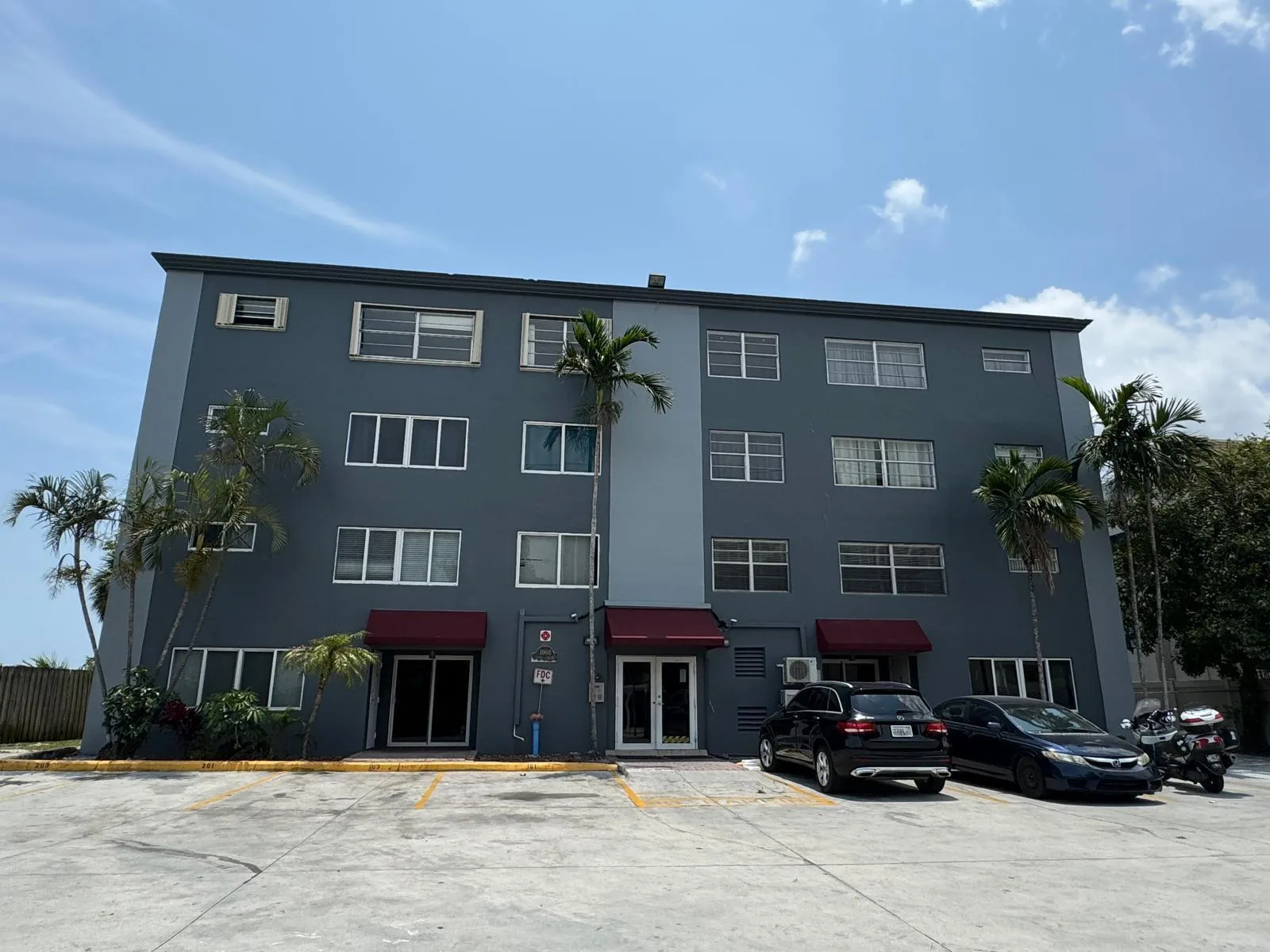 1060 Crystal Lake Drive # 101, Deerfield Beach, FL 33064