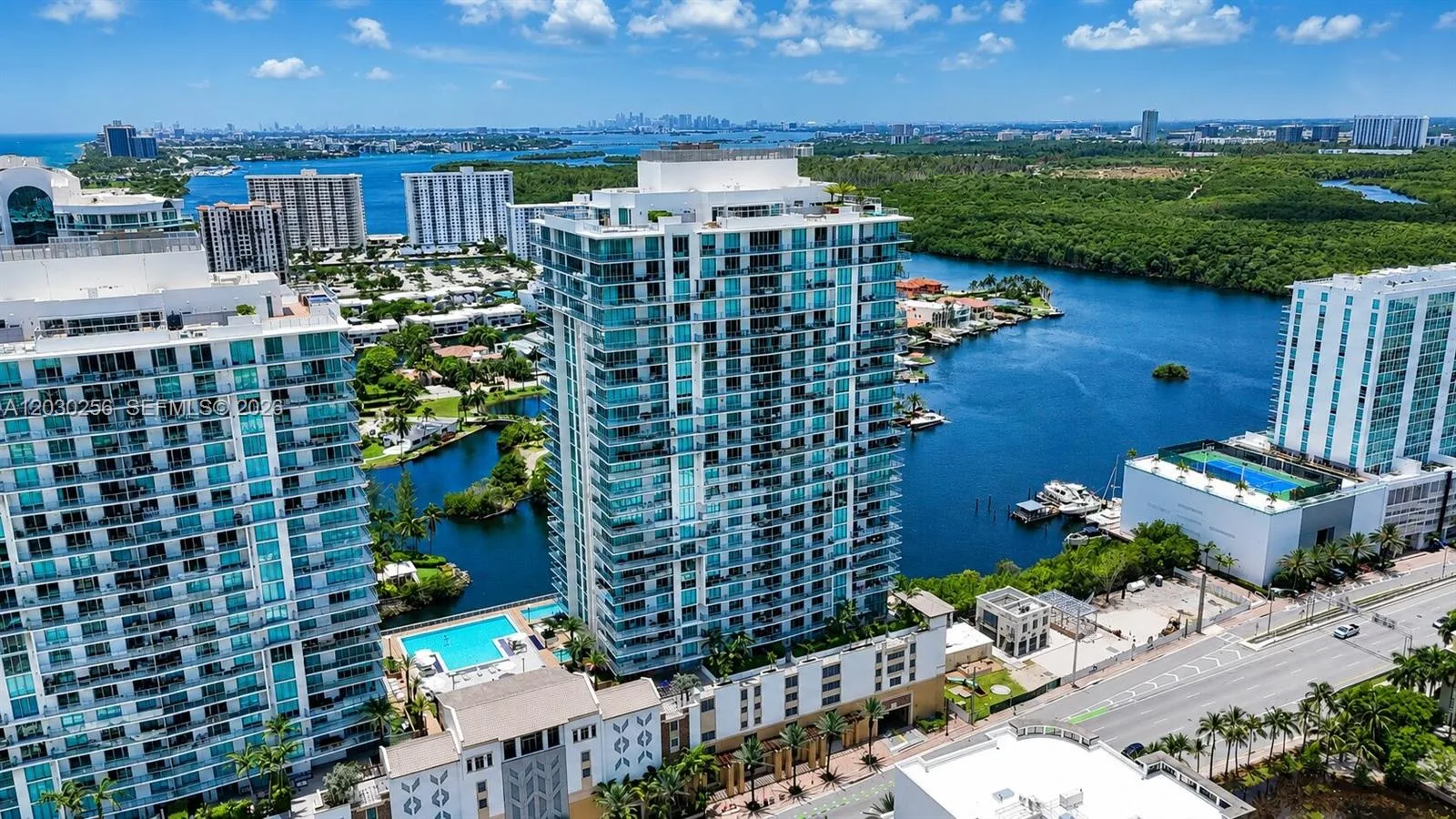 330 Sunny Isles Blvd # 5-1107, Sunny Isles Beach, FL 33160
