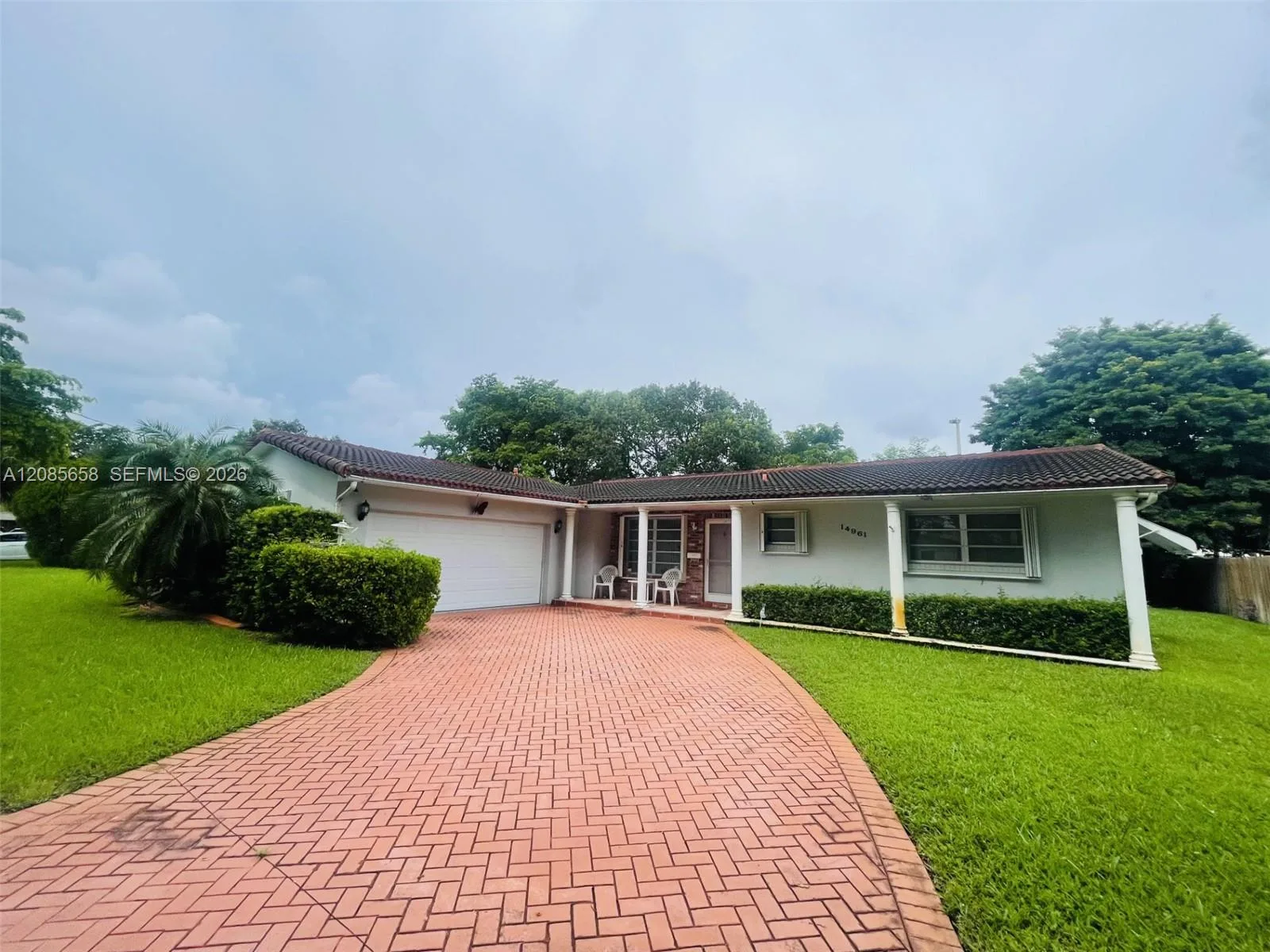 14961 Egan Ln, Miami Lakes, FL 33014