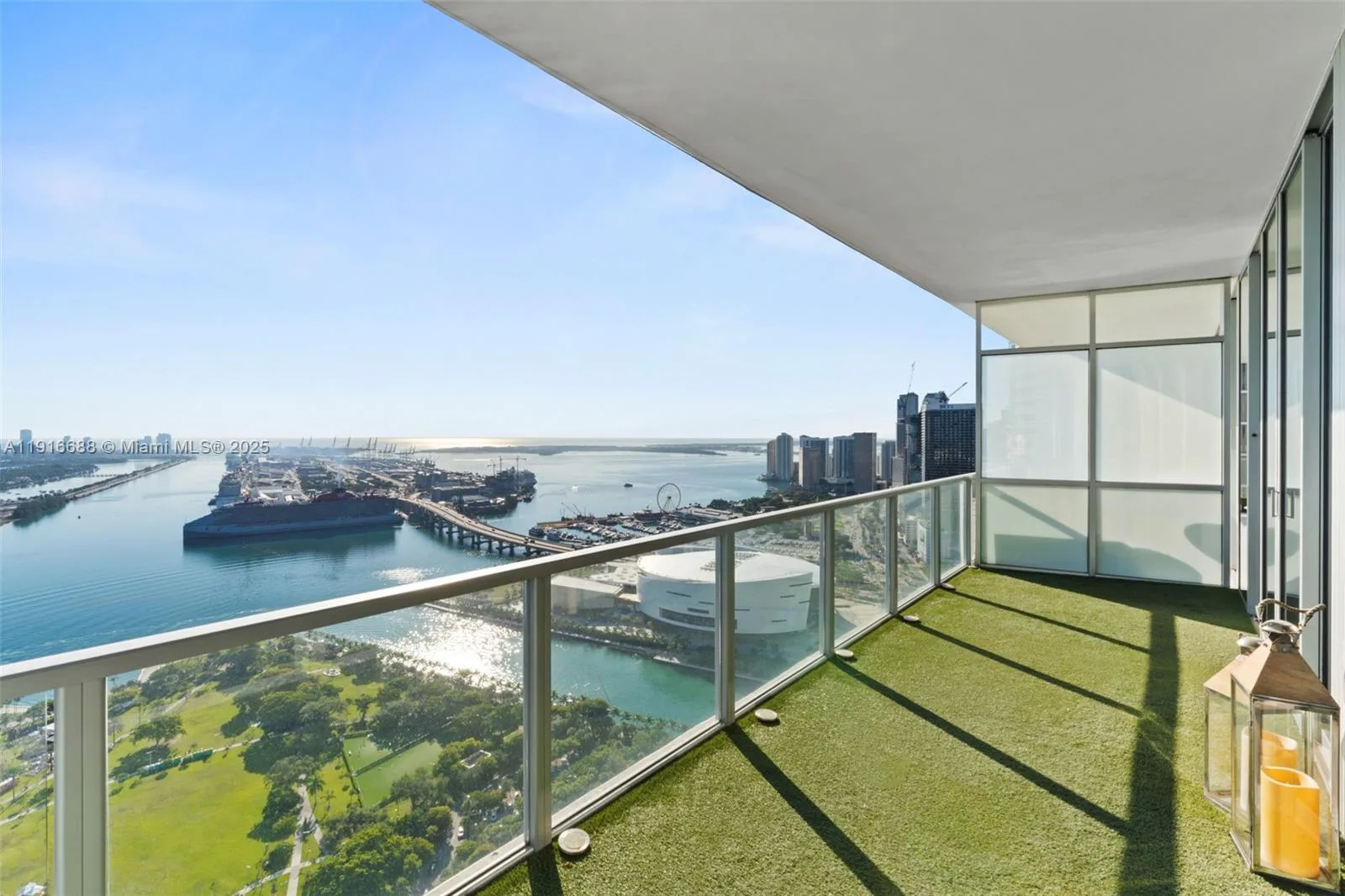 1100 Biscayne Blvd # 4502, Miami, FL 33132 photo 2
