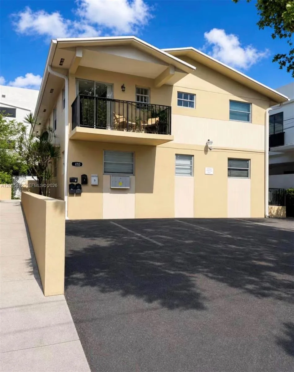 120 NW 10th Ave # 1, Miami, FL 33128