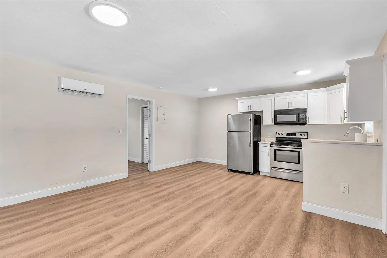800 MOFFETT Street # 3, Hallandale Beach, FL 33009 photo 4