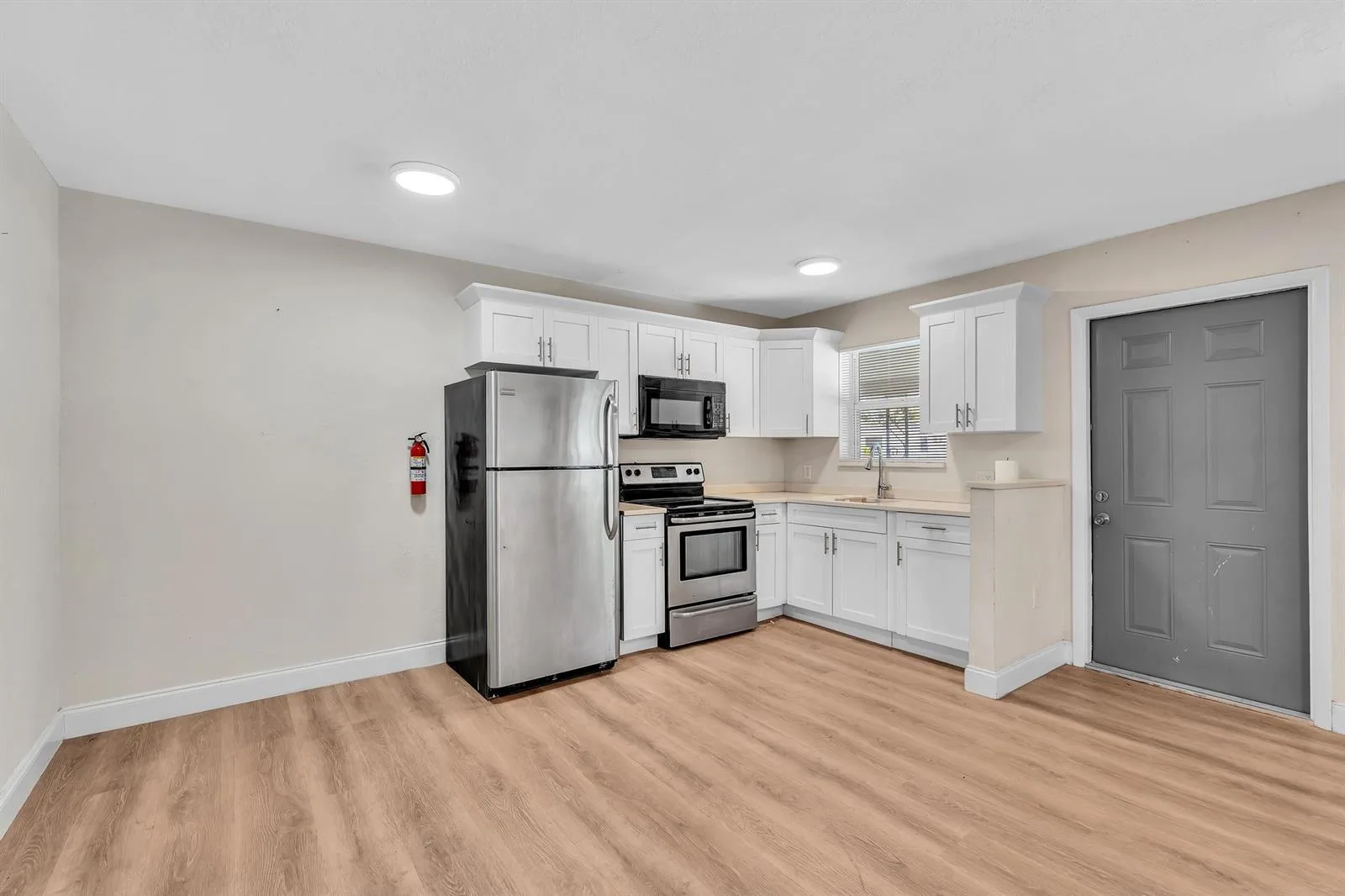 800 MOFFETT Street # 3, Hallandale Beach, FL 33009 photo 9