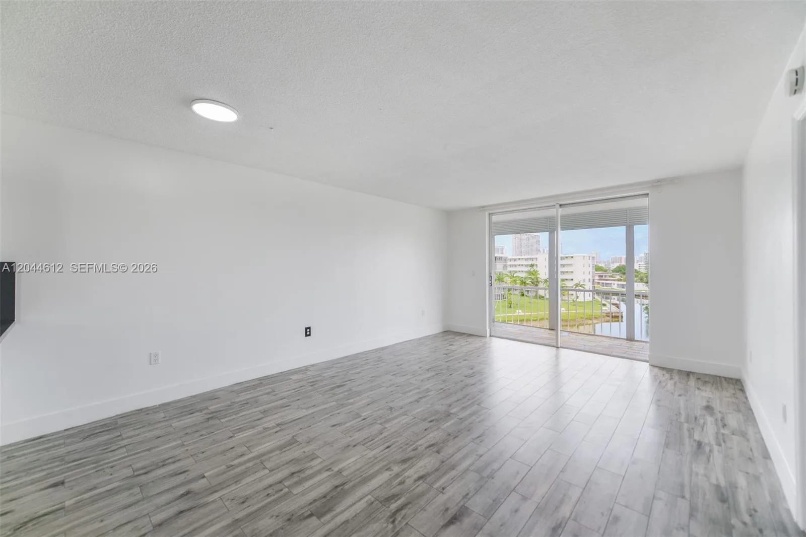 2851 Leonard Dr # J505, Aventura, FL 33160 photo 2