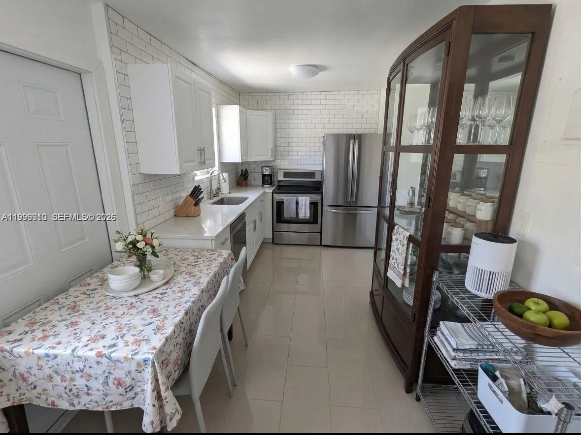 442 NE 162nd St, Miami, FL 33162 photo 6