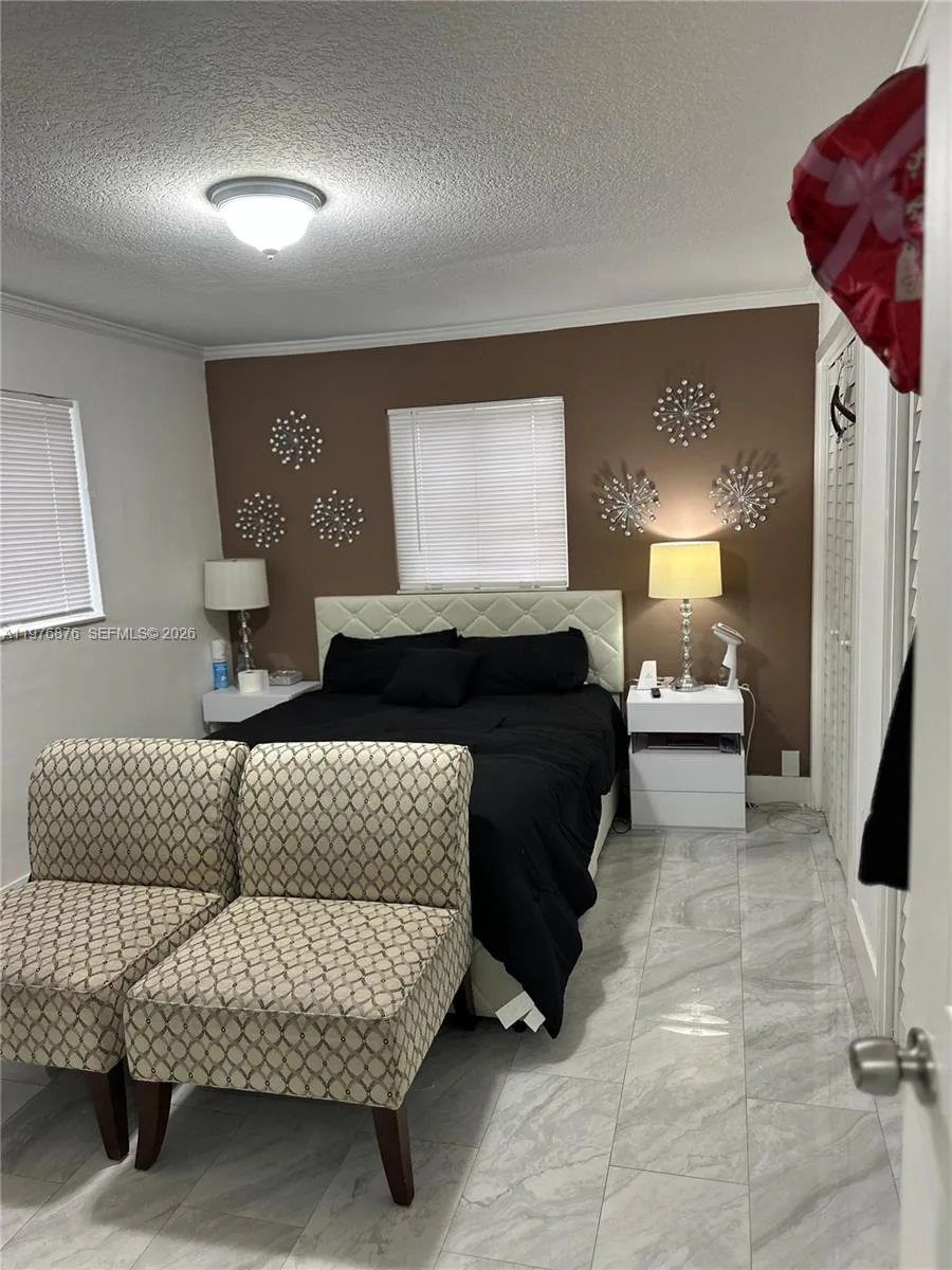 5710 Douglas St, Hollywood, FL 33021 photo 11