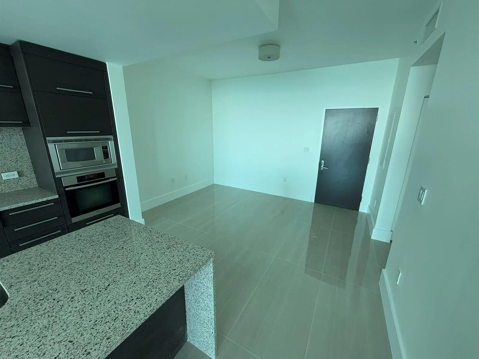 900 Biscayne Boulevard # 2807, Miami, FL 33132 photo 12