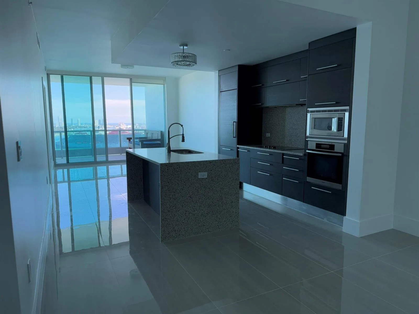 900 Biscayne Boulevard # 2807, Miami, FL 33132 photo 4