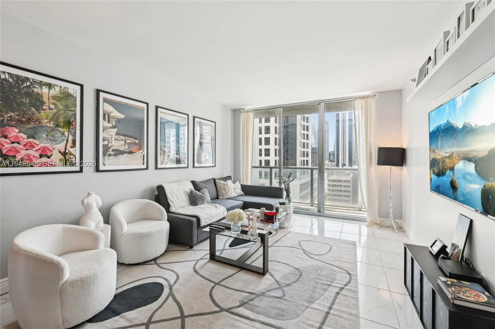 55 SE 6th St # 1608, Miami, FL 33131