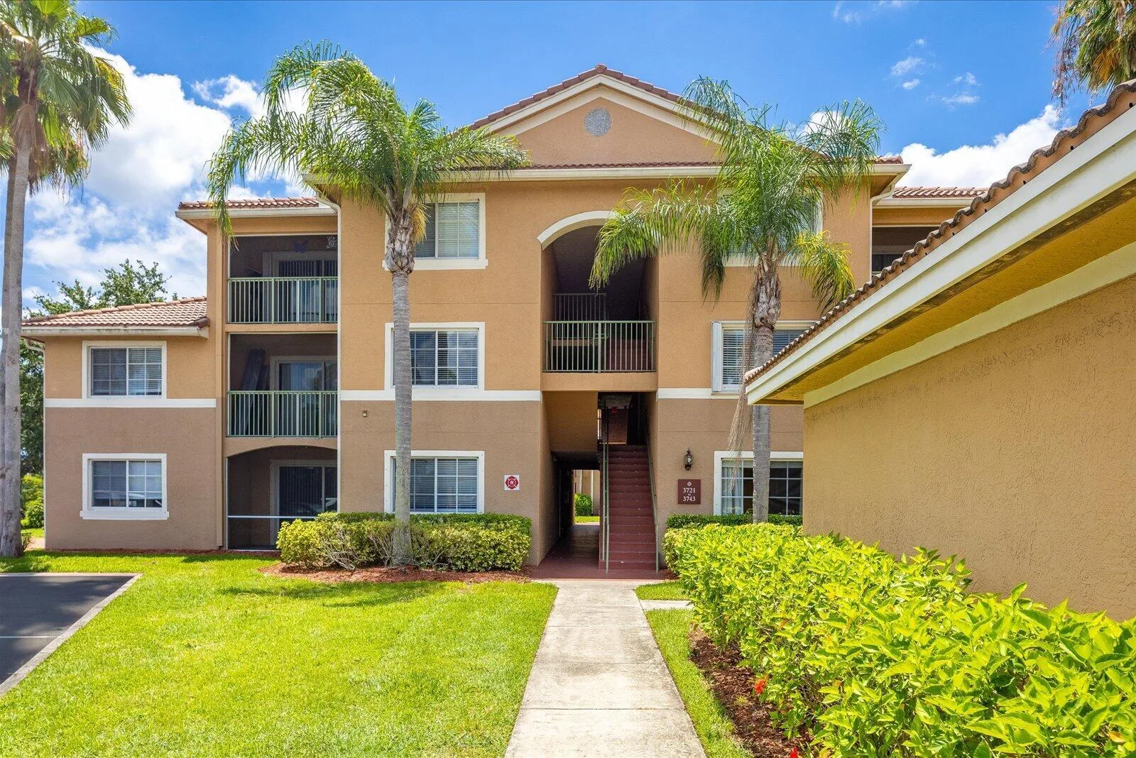 3721 NW Mediterranean Lane, Jensen Beach, FL 34957 photo 2