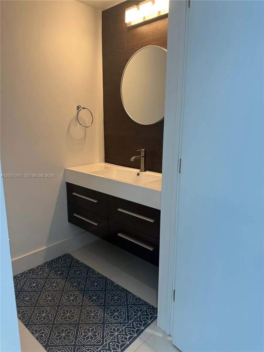 60 SW 13th St # 3808, Miami, FL 33130 photo 7