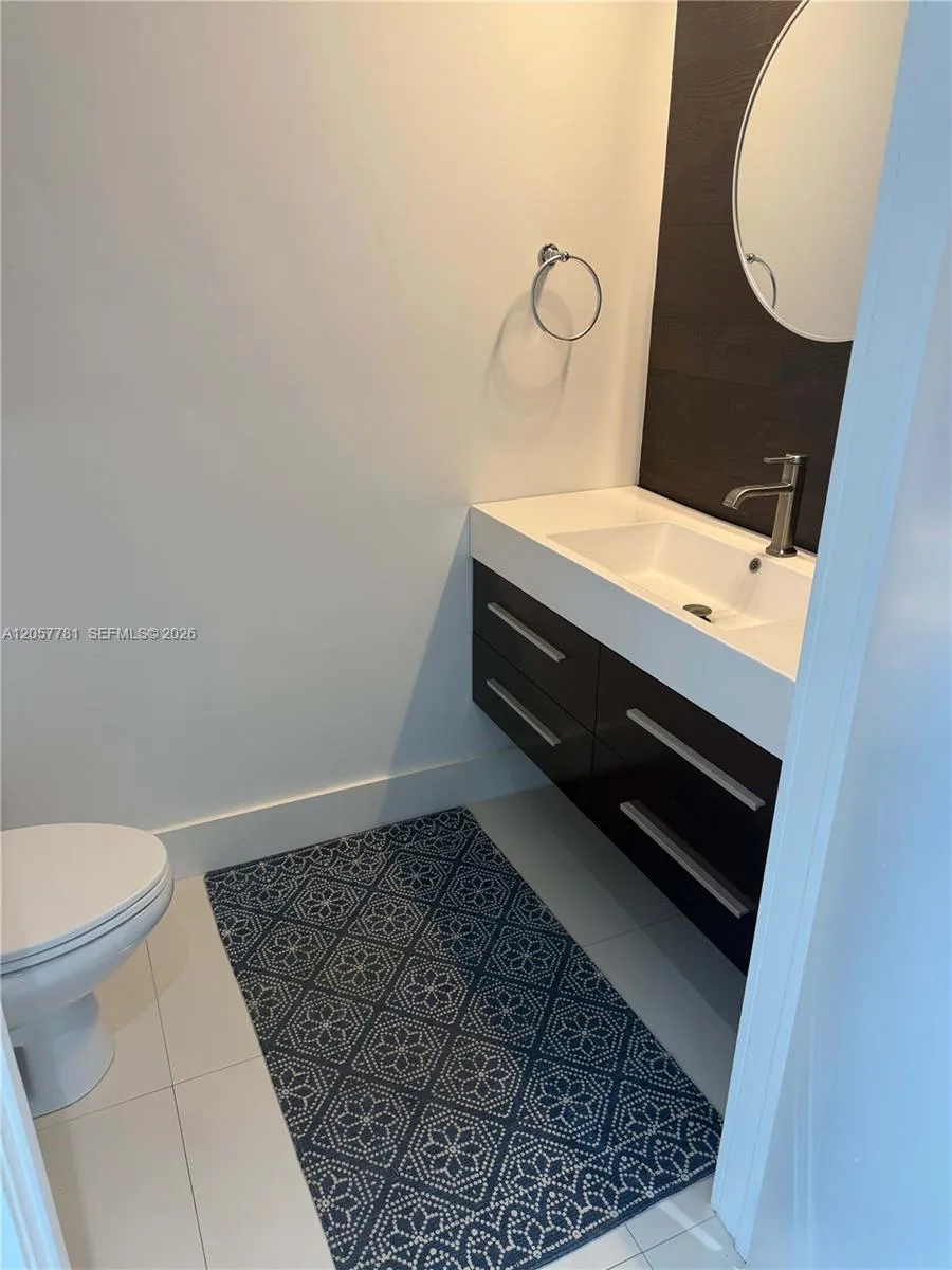 60 SW 13th St # 3808, Miami, FL 33130 photo 9