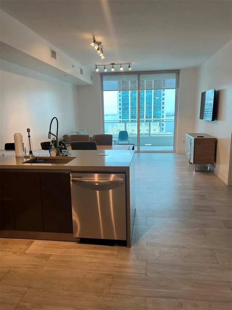 1080 Brickell Ave # 2602, Miami, FL 33131 photo 2