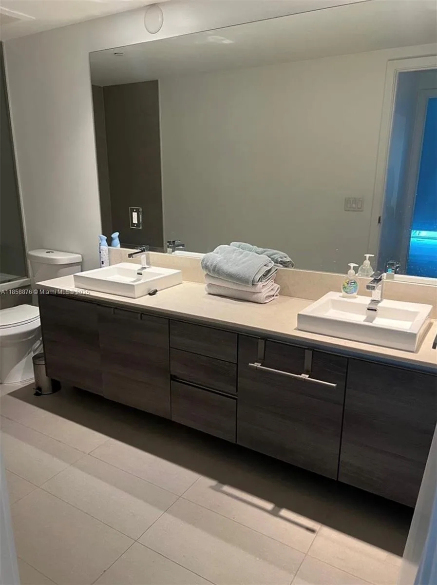 1080 Brickell Ave # 2602, Miami, FL 33131 photo 7
