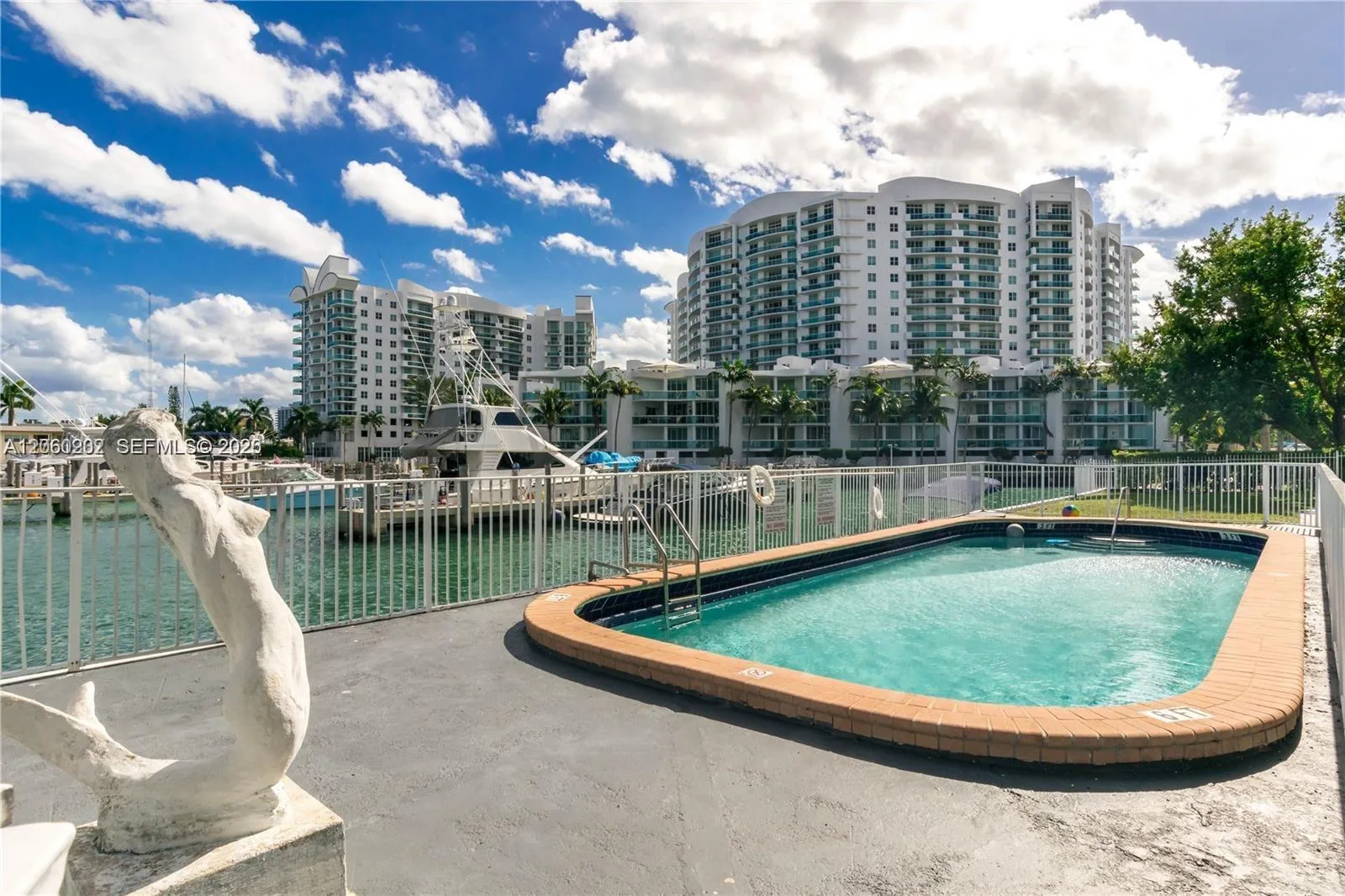 7917 West Dr # 16, North Bay Village, FL 33141