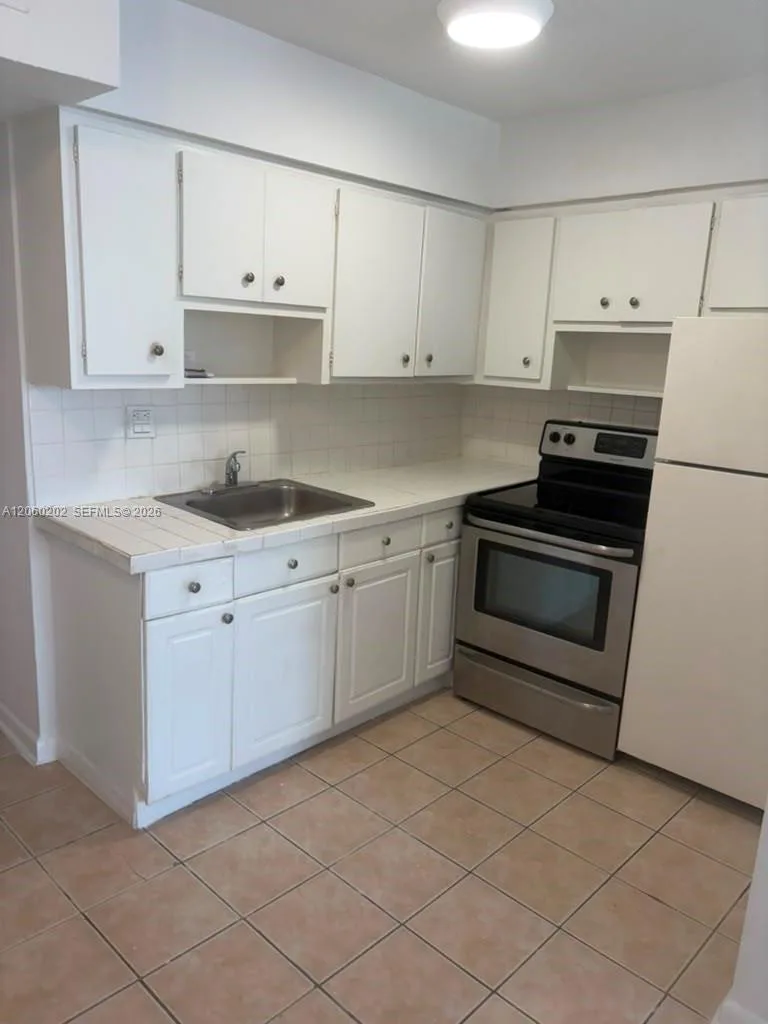 7917 West Dr # 16, North Bay Village, FL 33141 photo 3