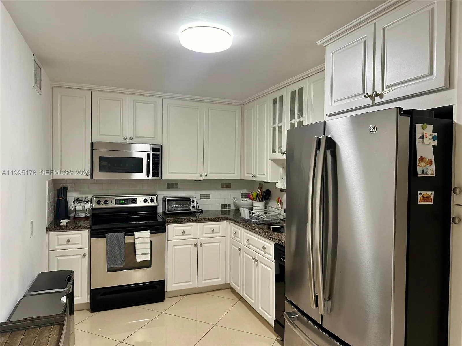 100 Bayview Dr # 1405, Sunny Isles Beach, FL 33160 photo 12