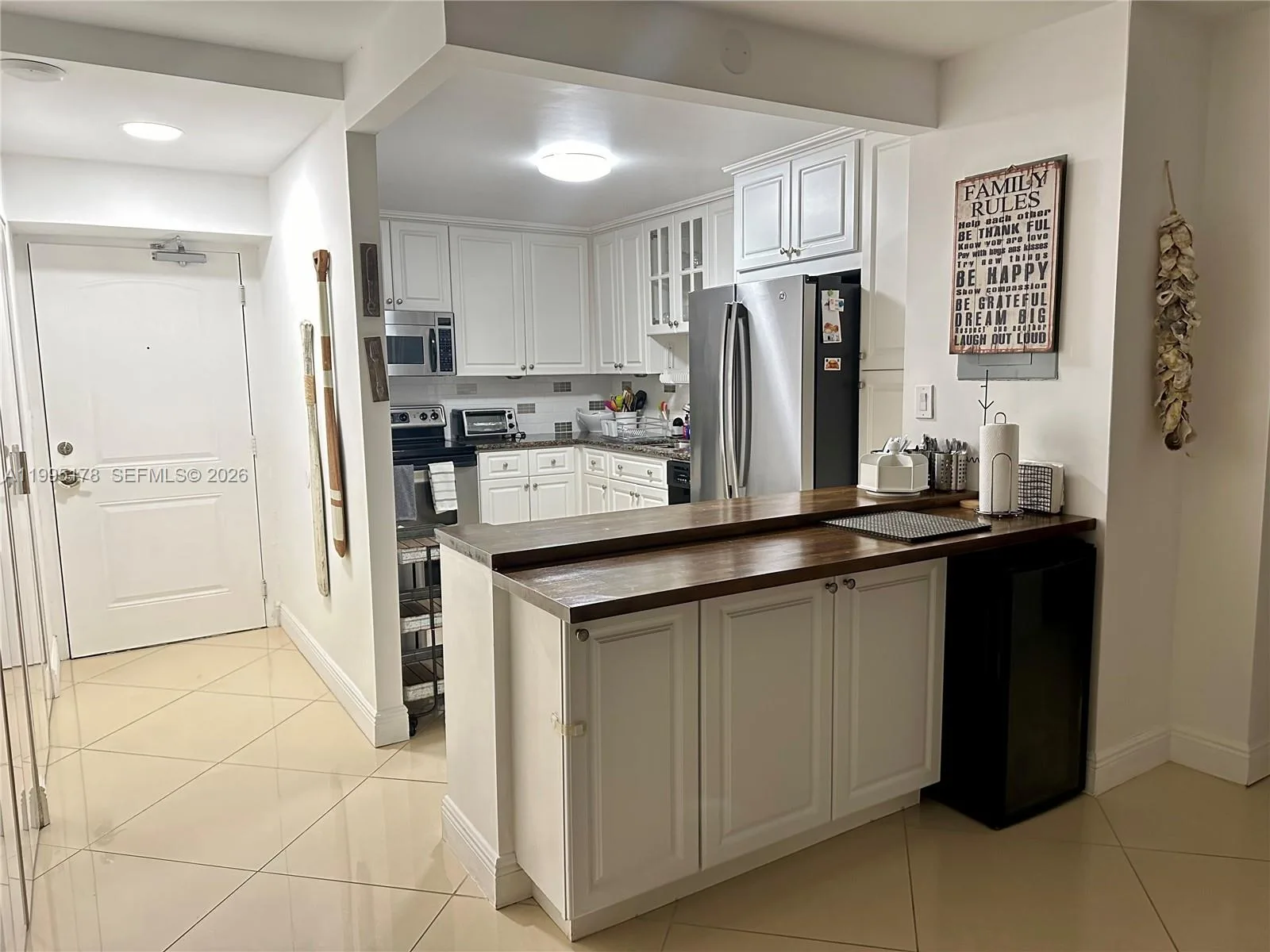 100 Bayview Dr # 1405, Sunny Isles Beach, FL 33160 photo 13
