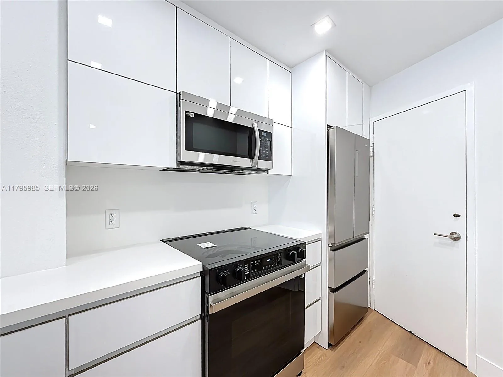 2899 Collins Ave # 1218, Miami Beach, FL 33140 photo 10