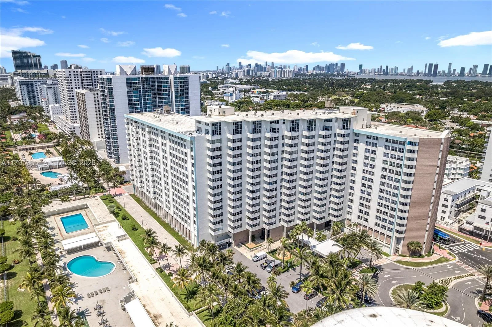2899 Collins Ave # 1218, Miami Beach, FL 33140 photo 4