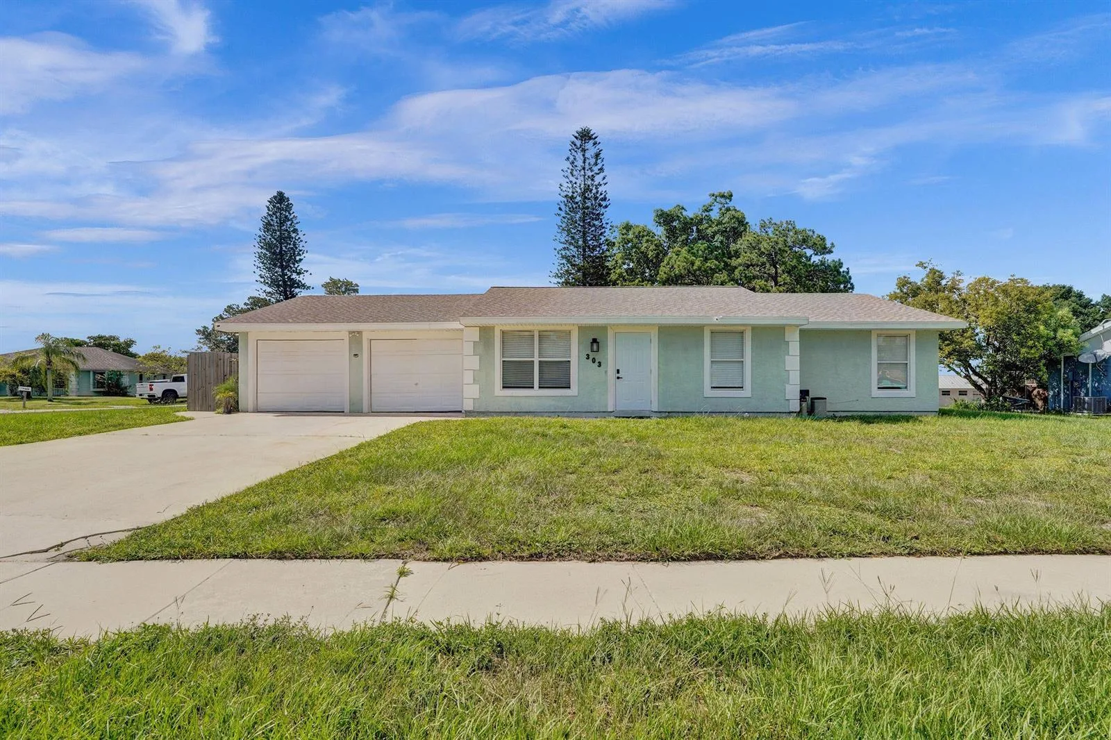 303 NE Solida Circle, Port St. Lucie, FL 34983