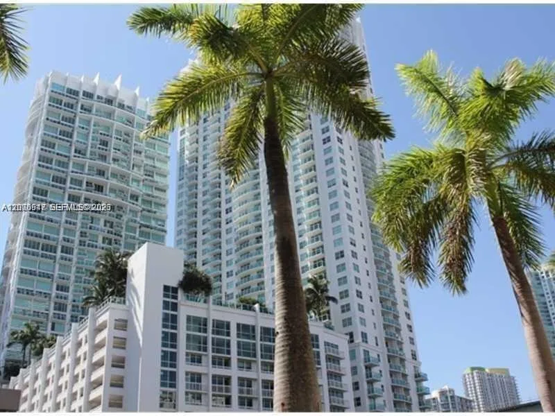 41 SE 5th St # 516, Miami, FL 33131