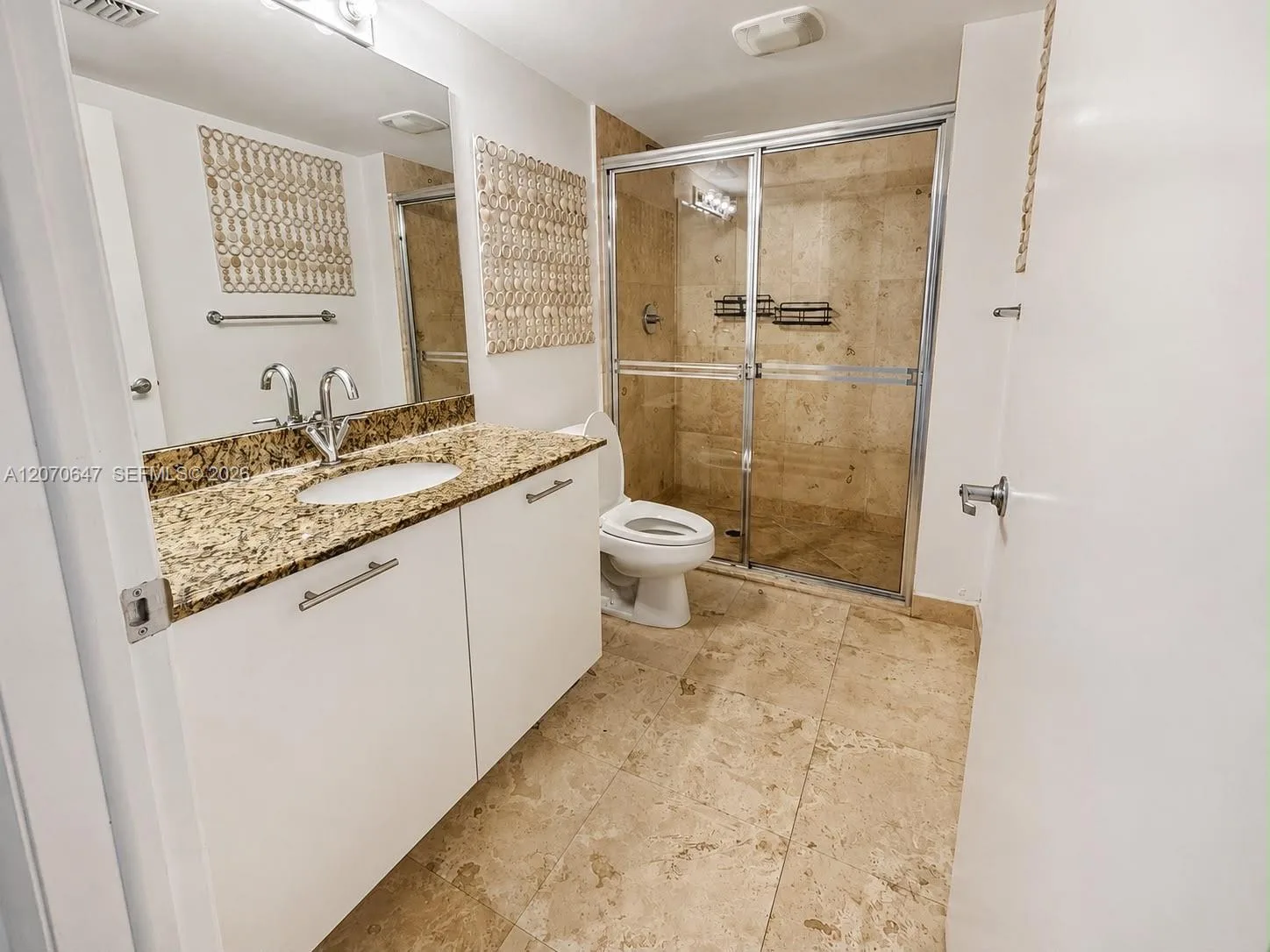 41 SE 5th St # 516, Miami, FL 33131 photo 6